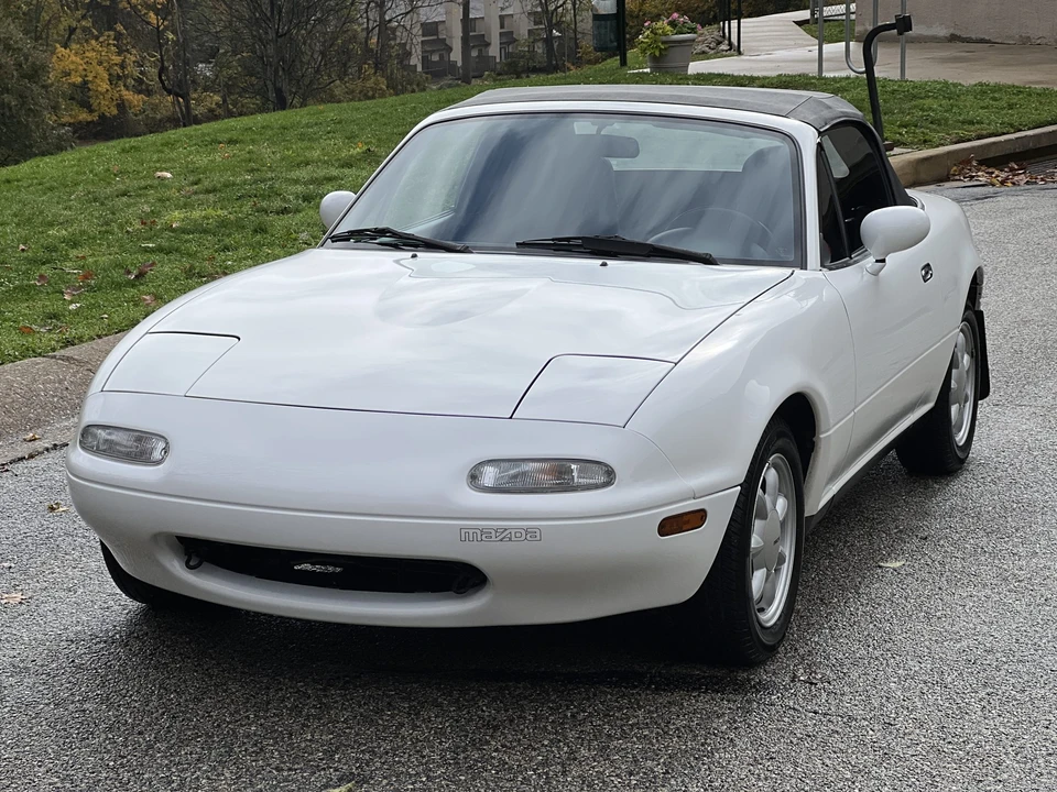 1990 Mazda NA MX-5 Miata - Image 2 of 31