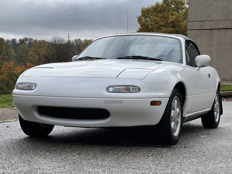 1990 Mazda NA MX-5 Miata - Image 3 of 31