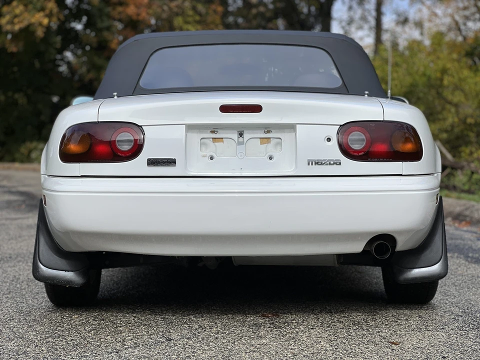 1990 Mazda NA MX-5 Miata - Image 23 of 31