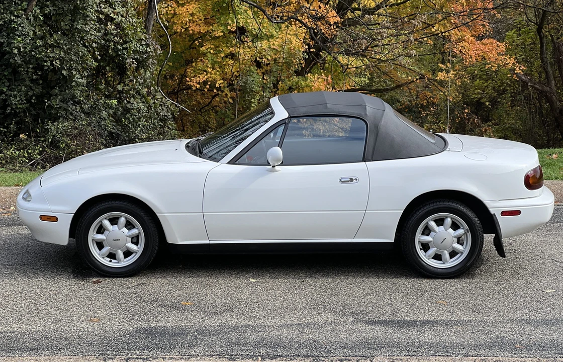 1990 Mazda NA MX-5 Miata - Image 12 of 31