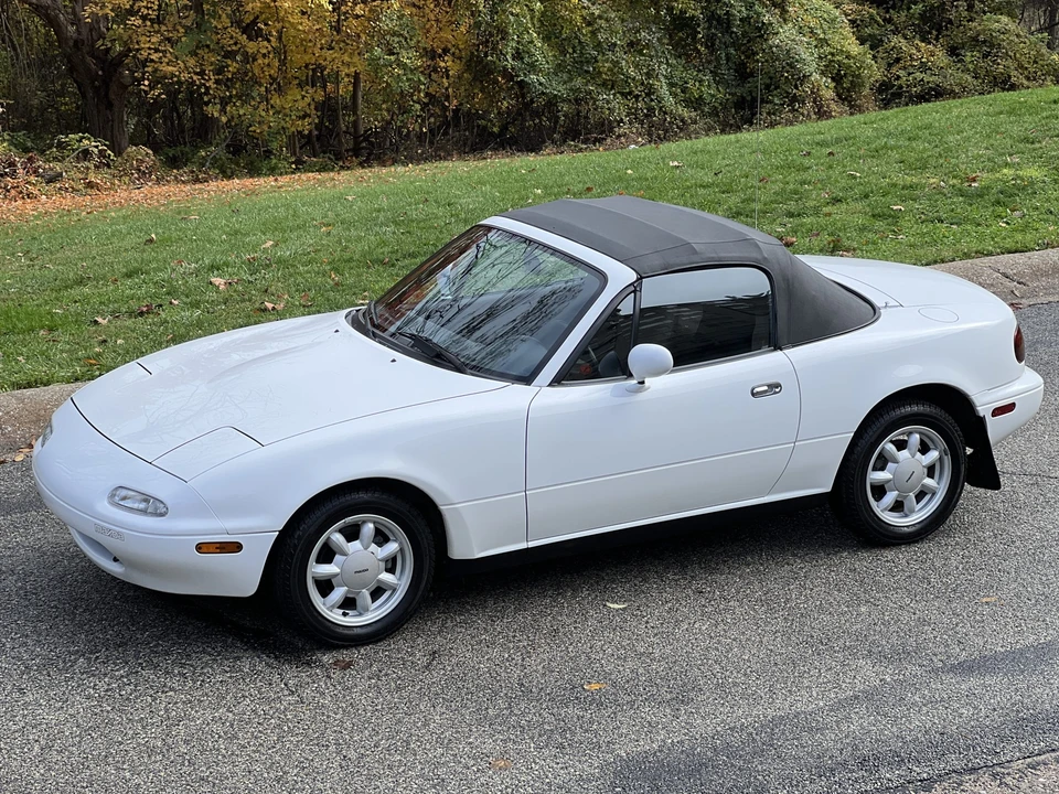 1990 Mazda NA MX-5 Miata - Image 10 of 31
