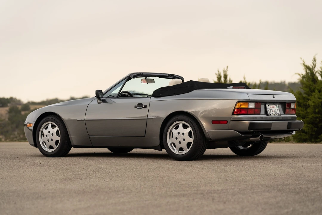 1990 Porsche 944 S2 - Image 24 of 31