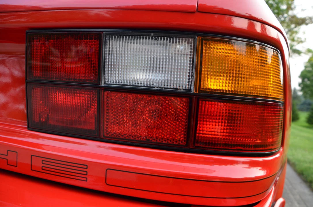 1990 Porsche 944 S2 - Image 27 of 31