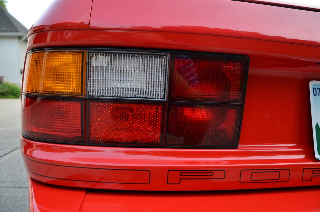 1990 Porsche 944 S2 - Image 25 of 31