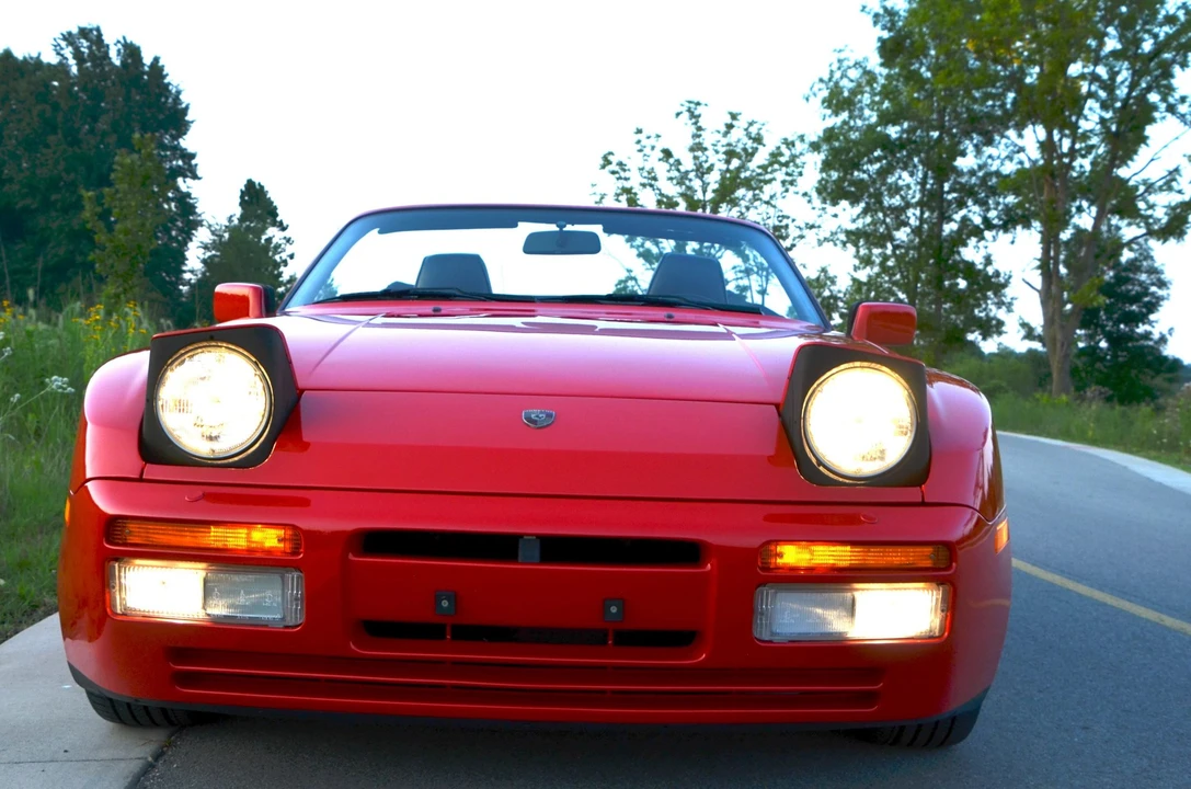 1990 Porsche 944 S2 - Image 15 of 31