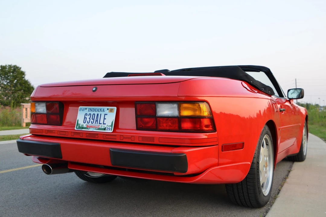 1990 Porsche 944 S2 - Image 9 of 31