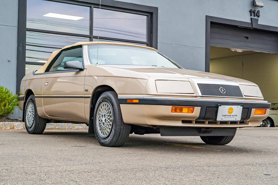 1992 Chrysler LeBaron - Image 12 of 31