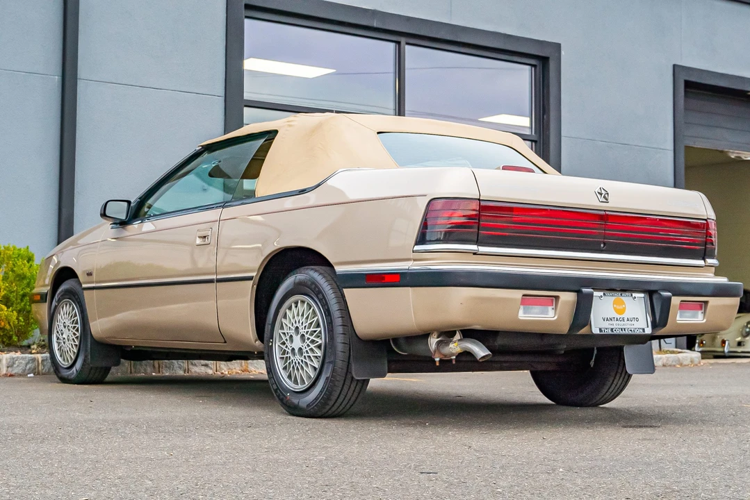 1992 Chrysler LeBaron - Image 5 of 31