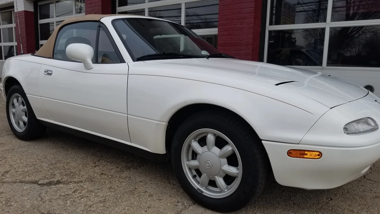 1993 Mazda NA MX-5 Miata - Image 15 of 31