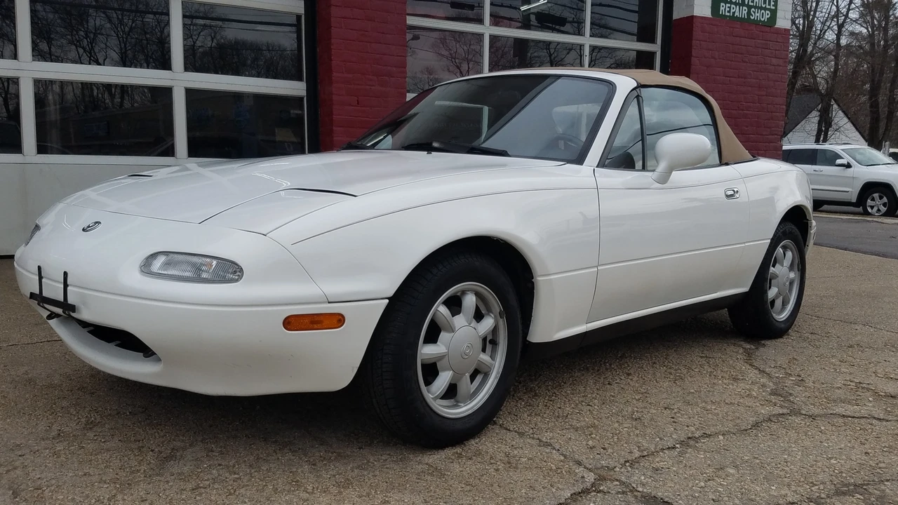 1993 Mazda NA MX-5 Miata - Image 12 of 31