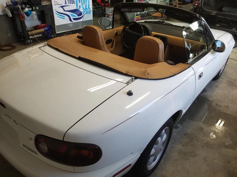 1993 Mazda NA MX-5 Miata - Image 25 of 31