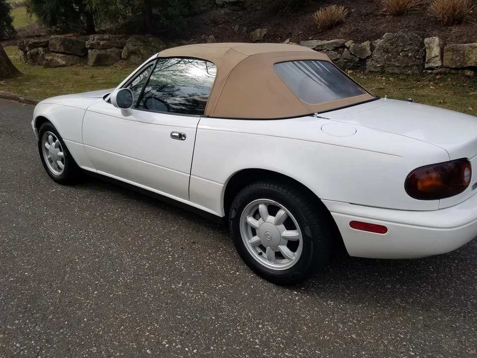 1993 Mazda NA MX-5 Miata - Image 21 of 31