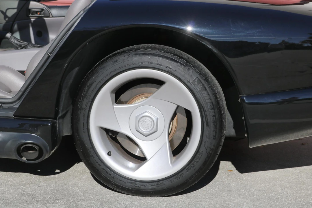 1994 Dodge Viper 1st Gen - Image 19 of 31