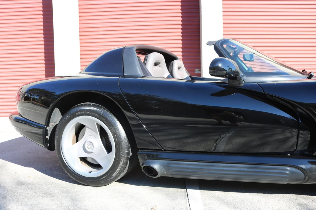 1994 Dodge Viper 1st Gen - Image 15 of 31