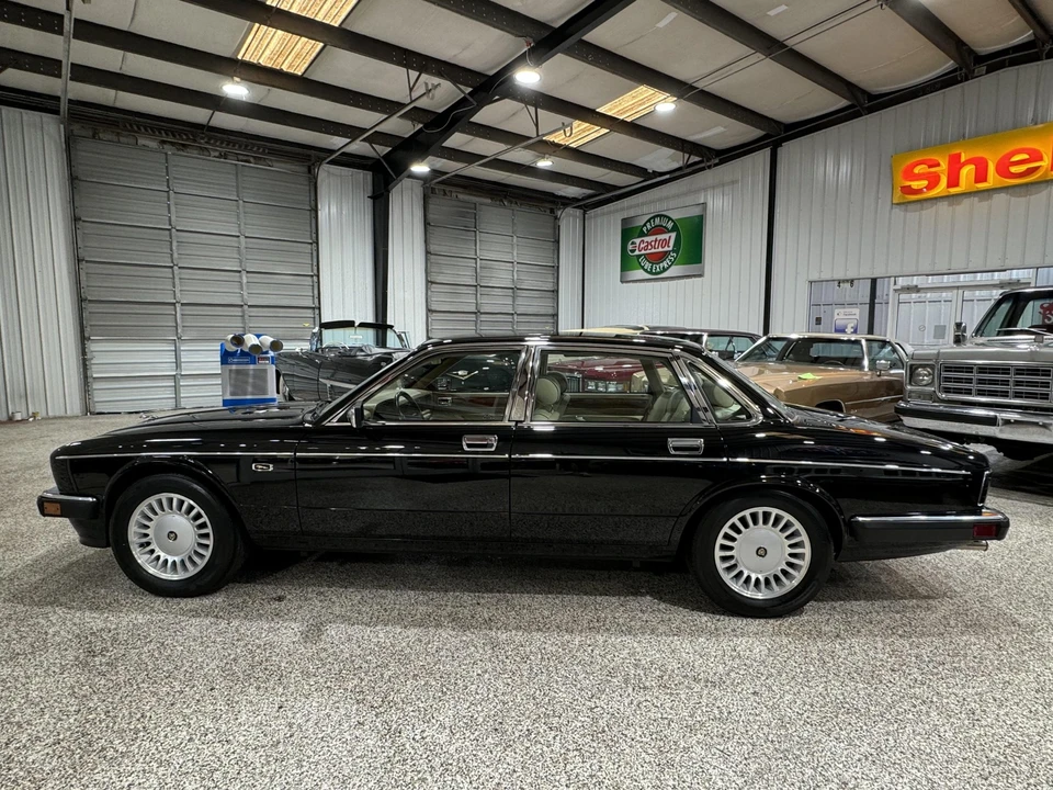 1994 Jaguar XJ40 XJ - Image 16 of 31