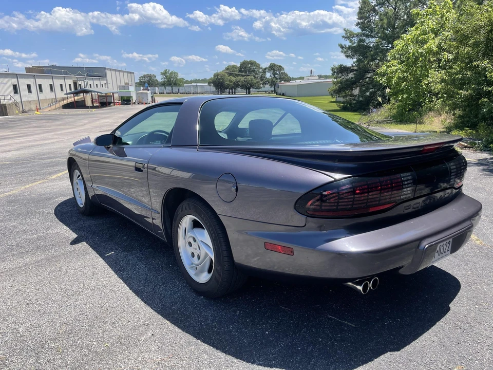 1994 Pontiac Firebird 4th Gen - Image 8 of 31