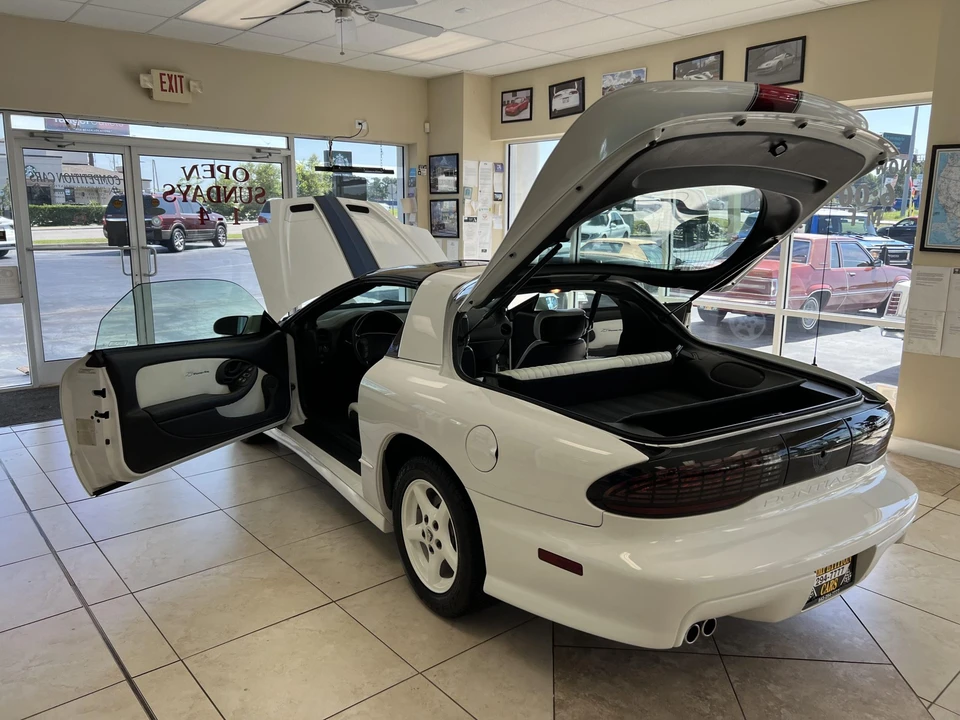 1994 Pontiac Firebird Trans Am 4th Gen - Image 22 of 31