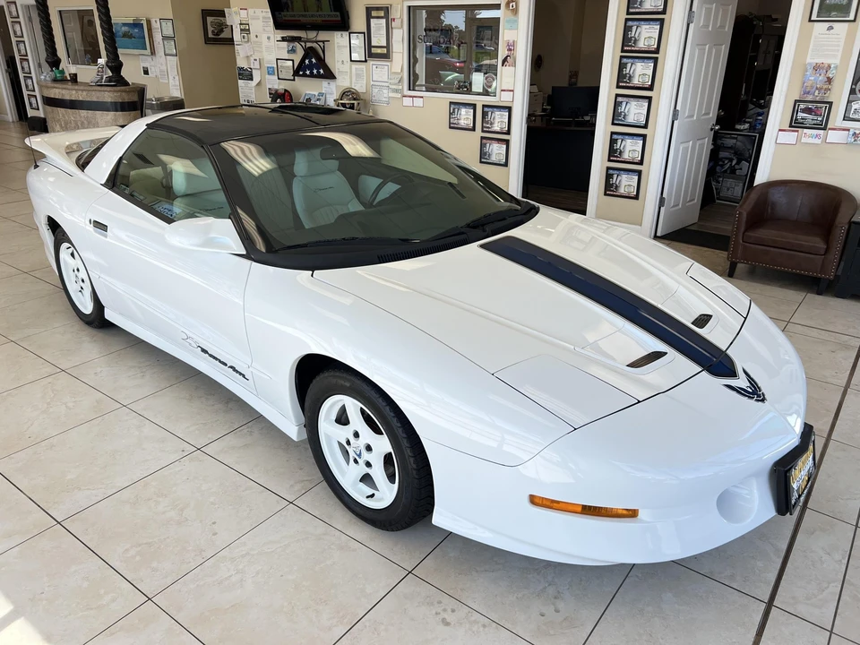1994 Pontiac Firebird Trans Am 4th Gen - Image 7 of 31