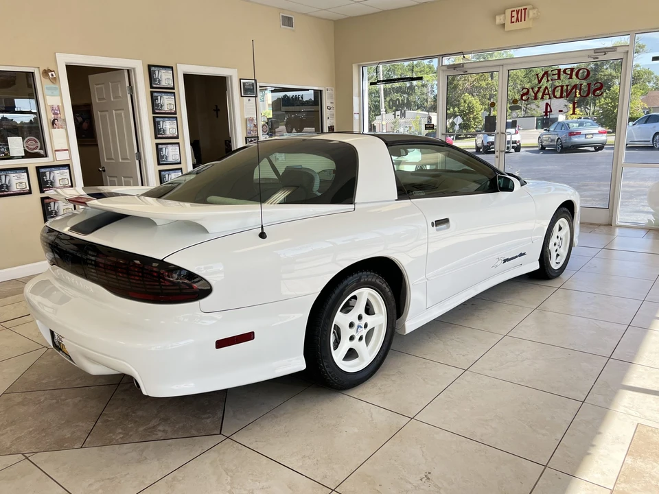 1994 Pontiac Firebird Trans Am 4th Gen - Image 13 of 31