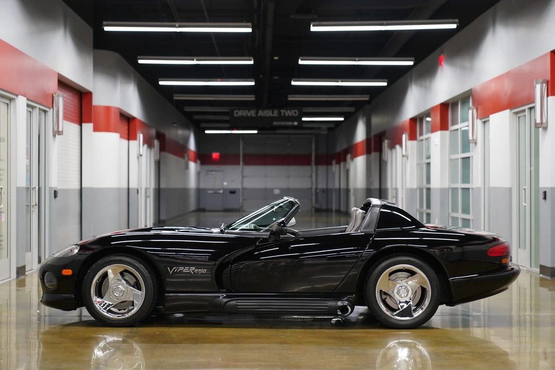 1995 Dodge Viper 1st Gen - Image 23 of 31