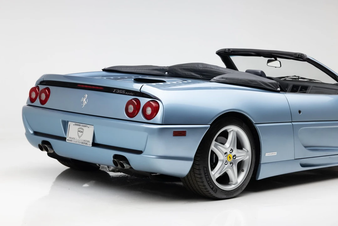 1995 Ferrari F355 Spider - Image 28 of 31