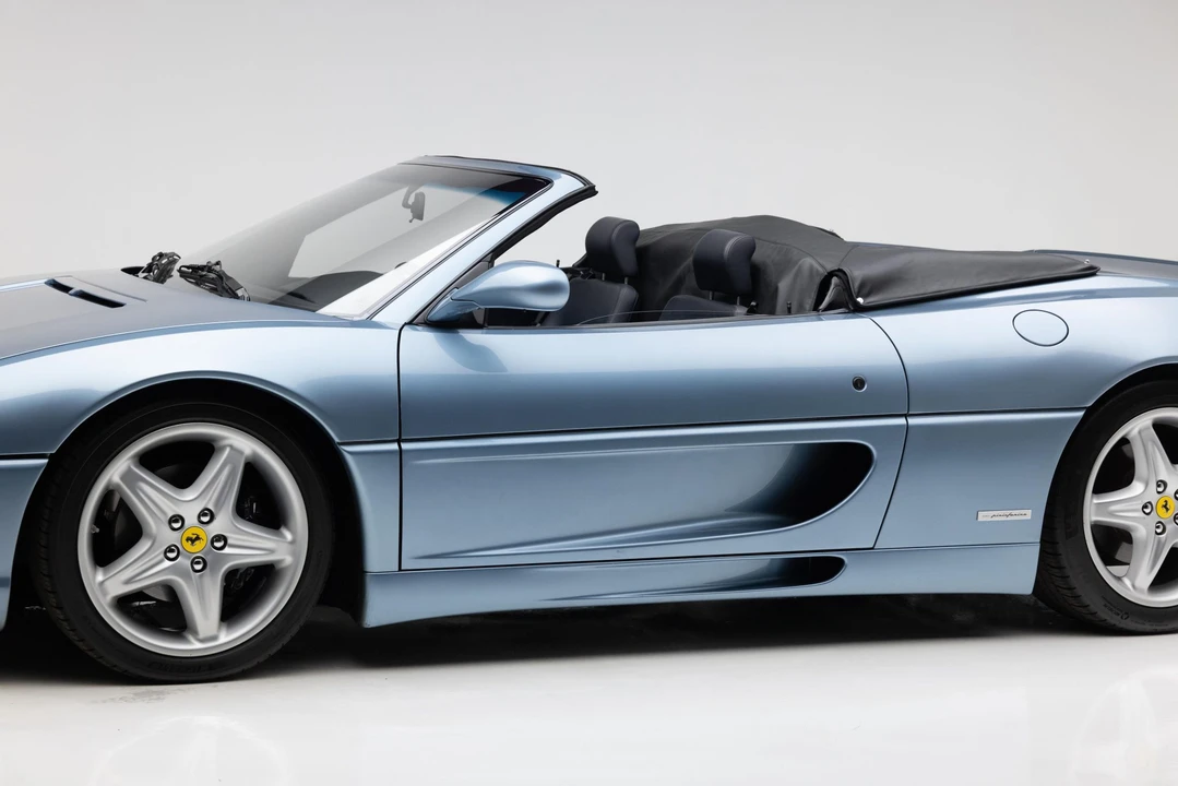 1995 Ferrari F355 Spider - Image 25 of 31