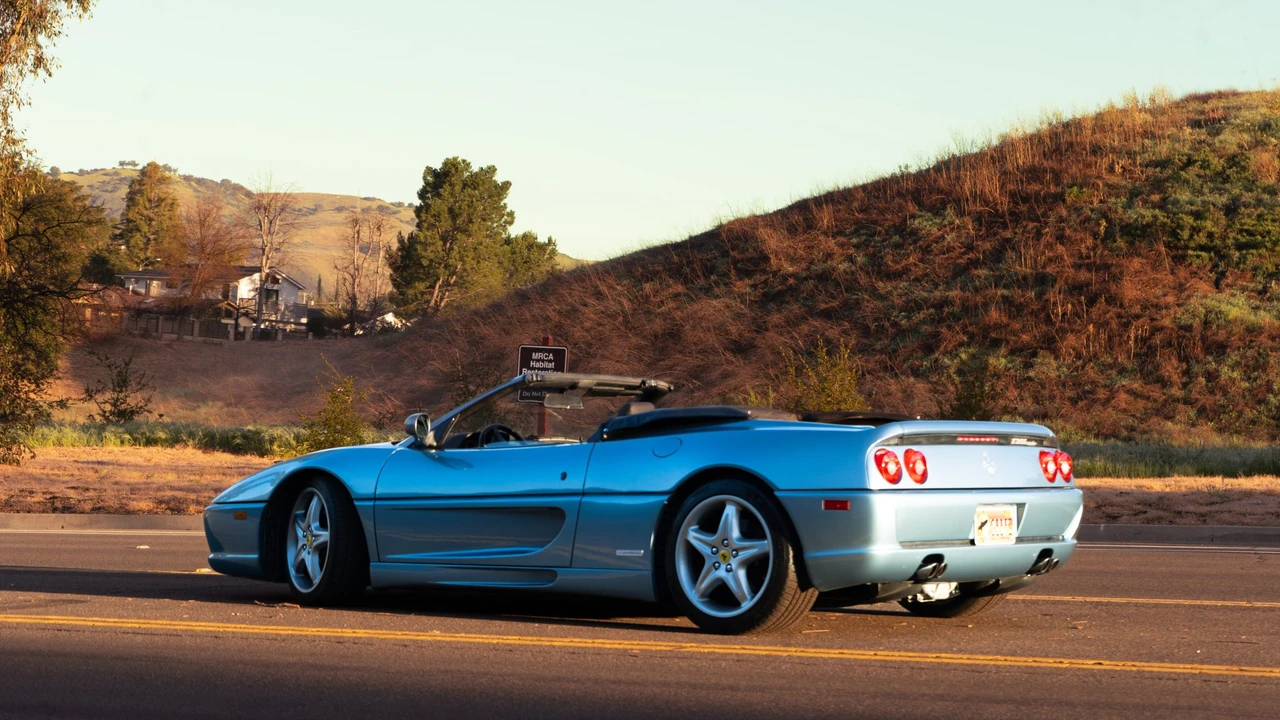 1995 Ferrari F355 Spider - Image 17 of 31
