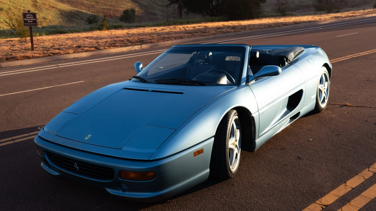 1995 Ferrari F355 Spider - Image 21 of 31