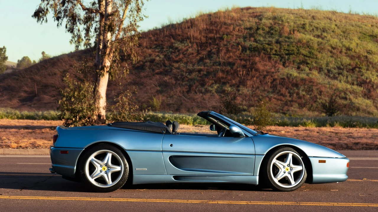 1995 Ferrari F355 Spider - Image 28 of 31