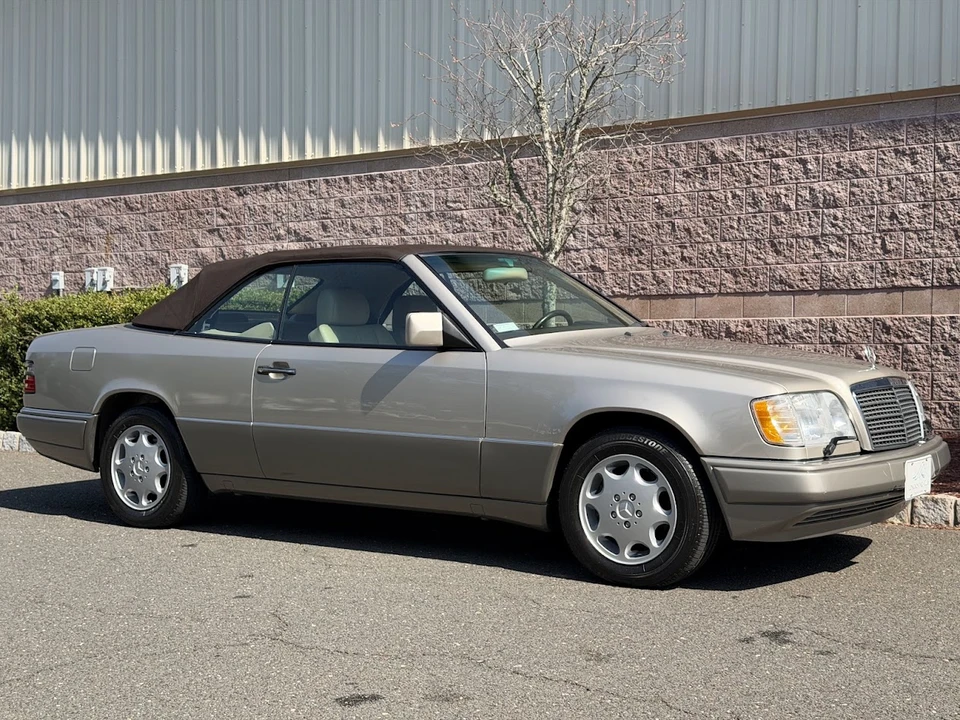 1995 Mercedes-Benz W124 E-Class - Image 28 of 31