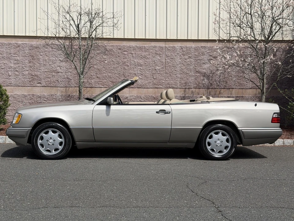 1995 Mercedes-Benz W124 E-Class - Image 23 of 31