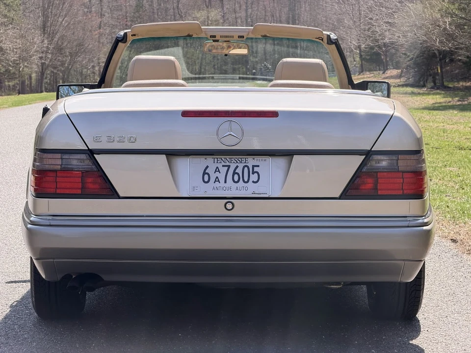 1995 Mercedes-Benz W124 E-Class - Image 18 of 31
