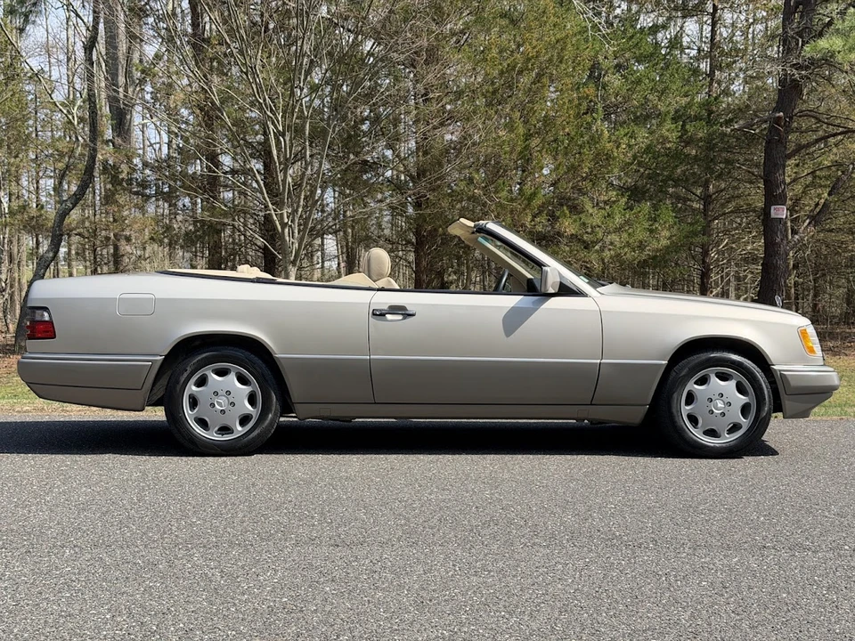 1995 Mercedes-Benz W124 E-Class - Image 12 of 31