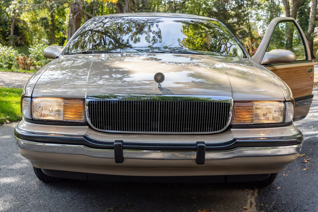 1996 Buick Roadmaster - Image 13 of 31