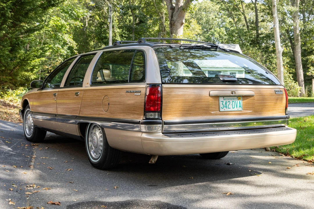 1996 Buick Roadmaster - Image 8 of 31