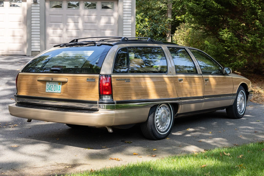 1996 Buick Roadmaster - Image 6 of 31