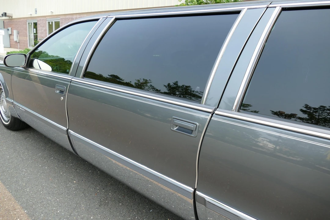 1996 Cadillac Fleetwood - Image 31 of 31
