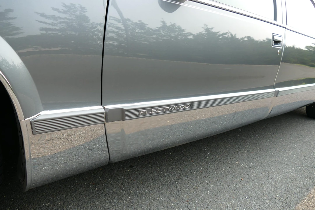 1996 Cadillac Fleetwood - Image 29 of 31