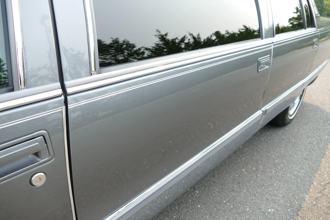 1996 Cadillac Fleetwood - Image 30 of 31