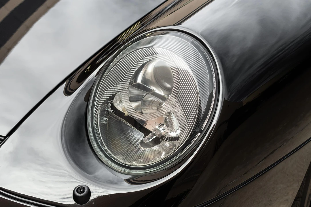 1996 Porsche 993 Carrera - Image 23 of 31
