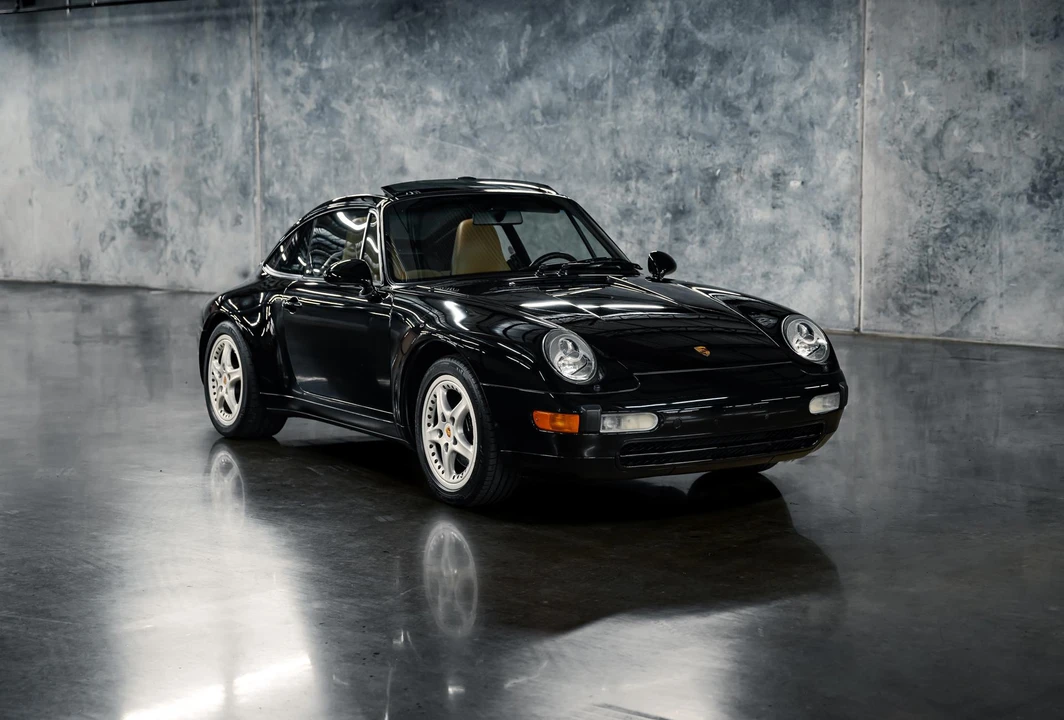 1996 Porsche 993 Carrera - Image 14 of 31