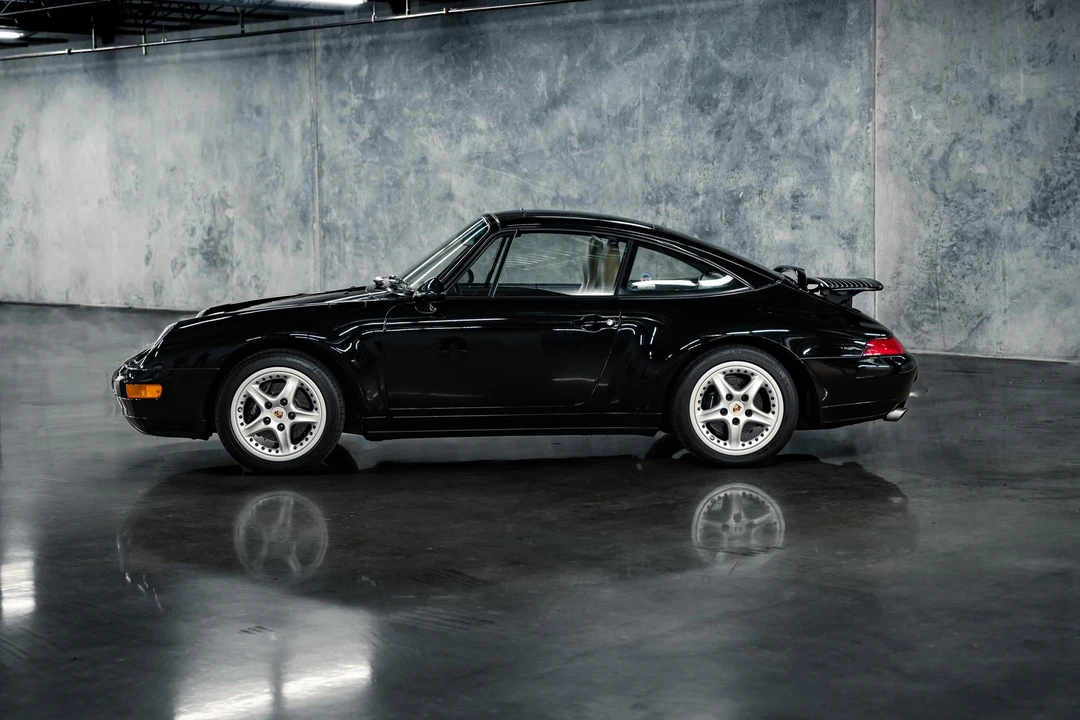 1996 Porsche 993 Carrera - Image 9 of 31