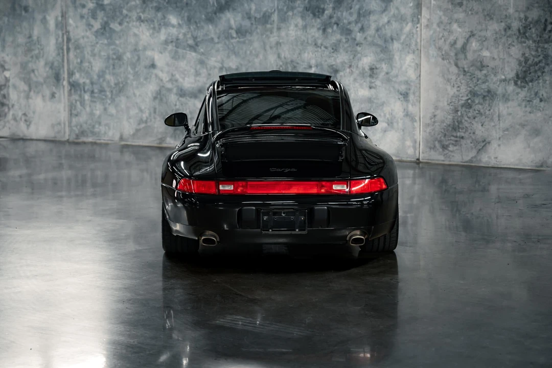 1996 Porsche 993 Carrera - Image 11 of 31