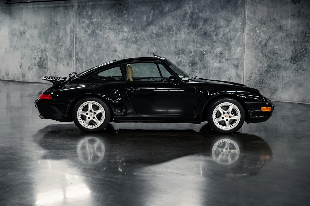 1996 Porsche 993 Carrera - Image 13 of 31