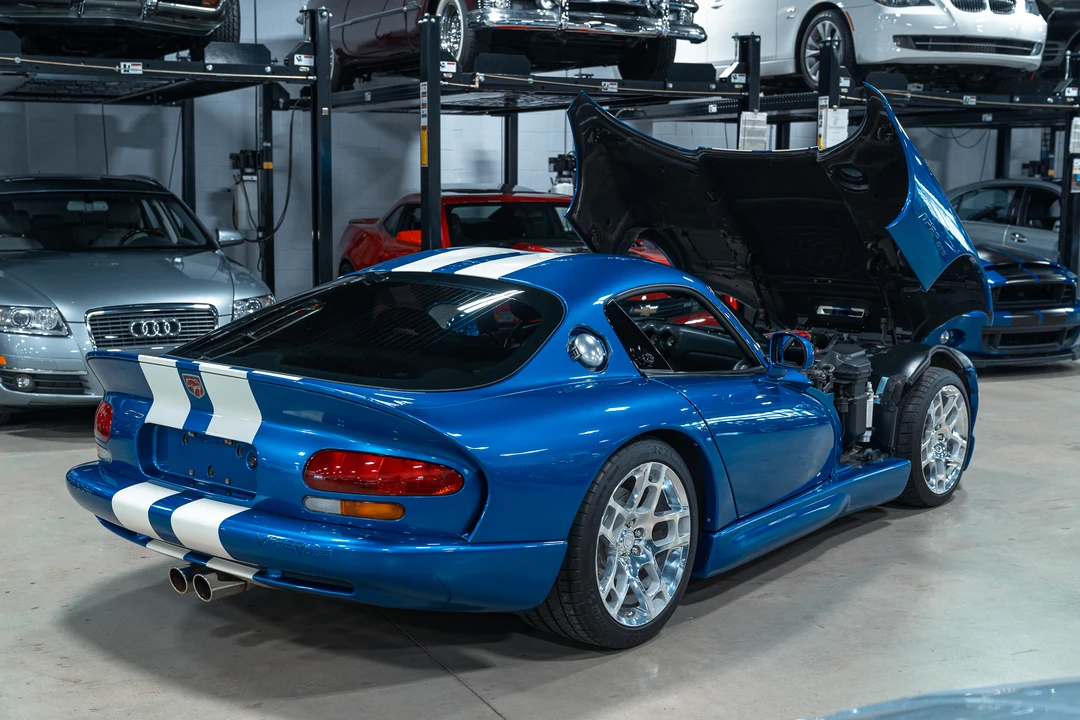 1997 Dodge Viper GTS 2nd Gen - Image 10 of 31