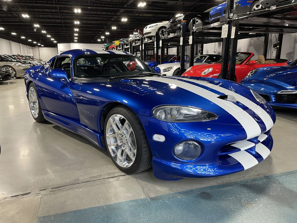 1997 Dodge Viper GTS 2nd Gen - Image 19 of 31