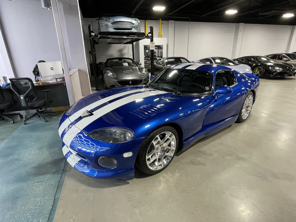 1997 Dodge Viper GTS 2nd Gen - Image 13 of 31