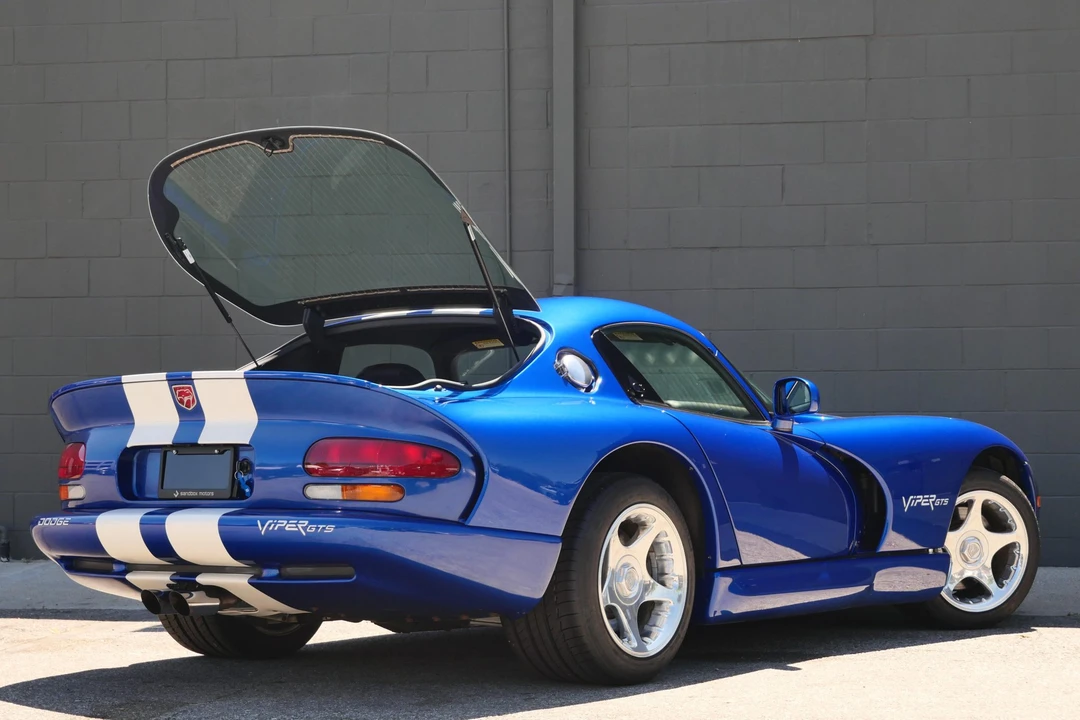 1997 Dodge Viper GTS 2nd Gen - Image 28 of 31