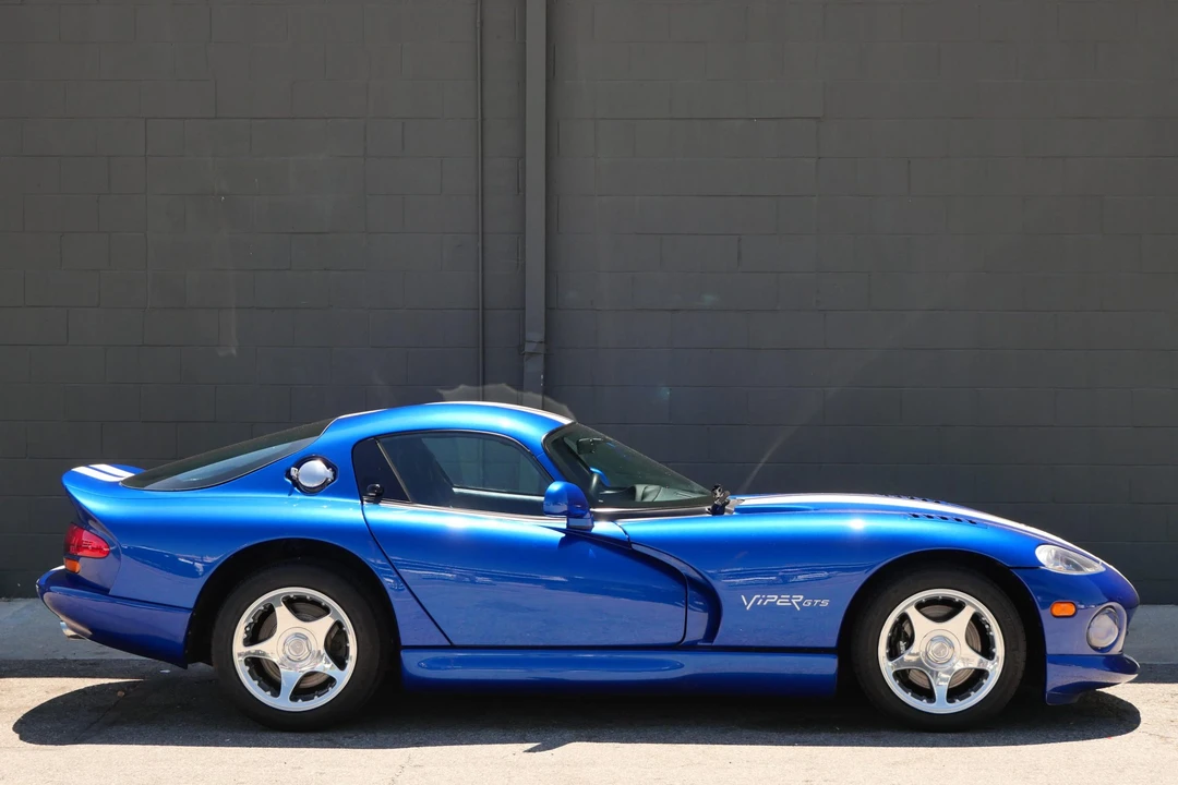 1997 Dodge Viper GTS 2nd Gen - Image 22 of 31