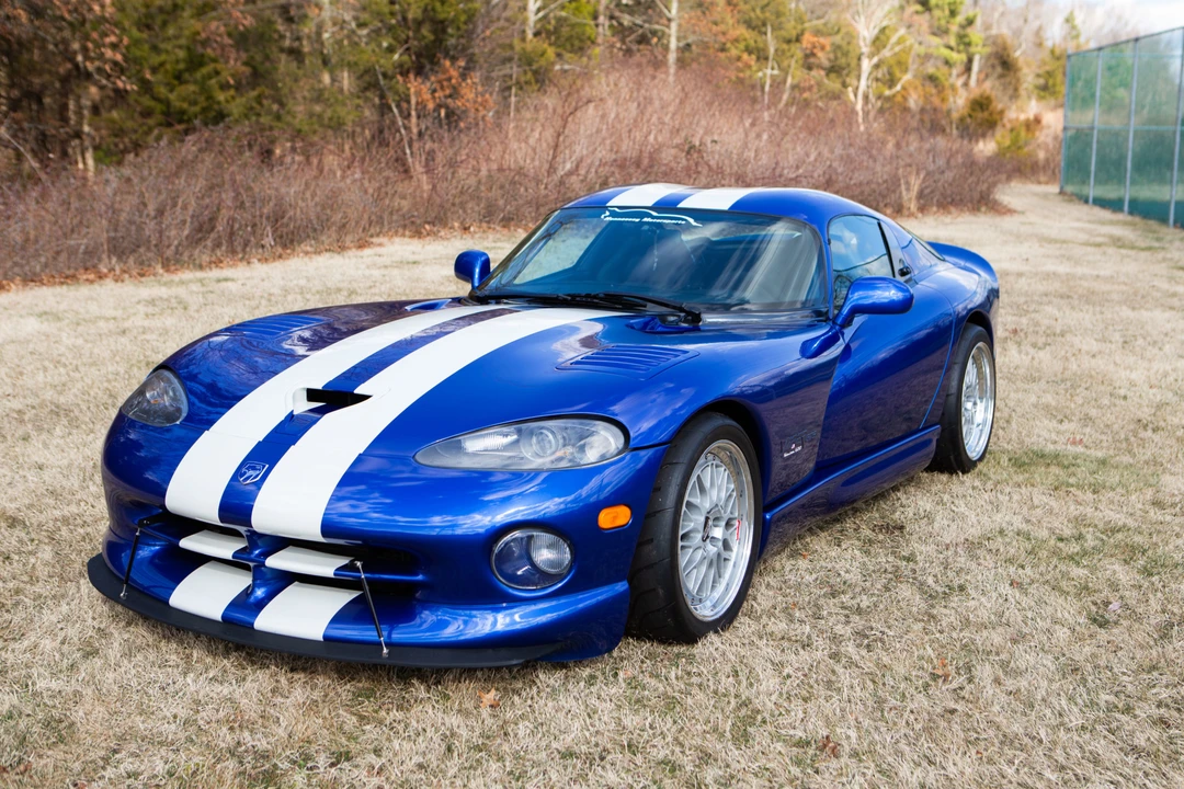 1997 Dodge Viper GTS 2nd Gen - Image 2 of 31
